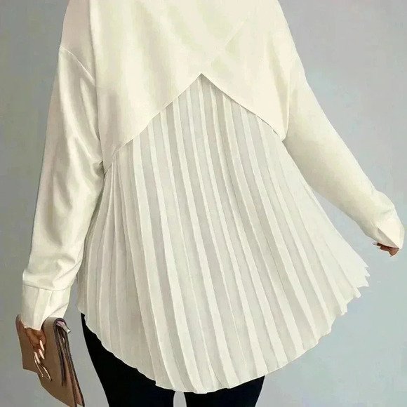 Apricot Casual Women's Plus Size Solid Color Everyday Pleated Long Sleeve Shirt - Picture 2 of 4